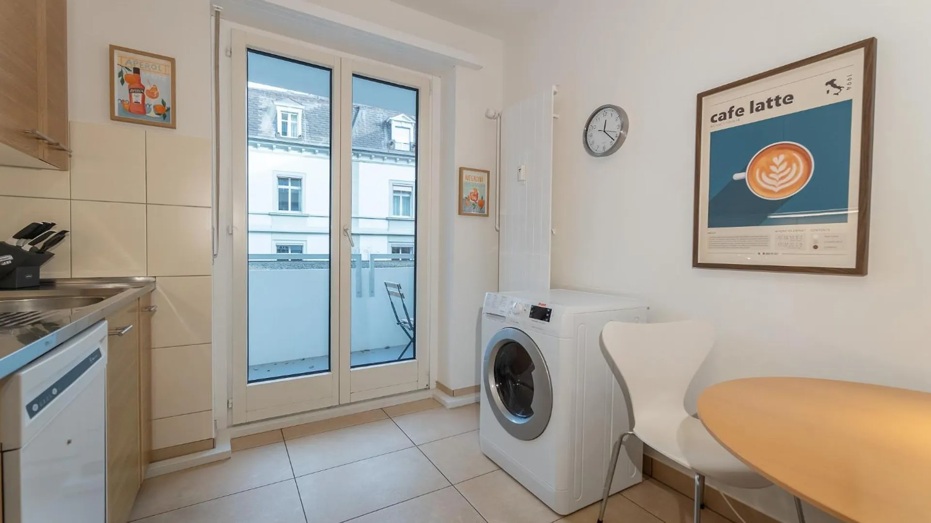Jungstay Apartments Central בזל